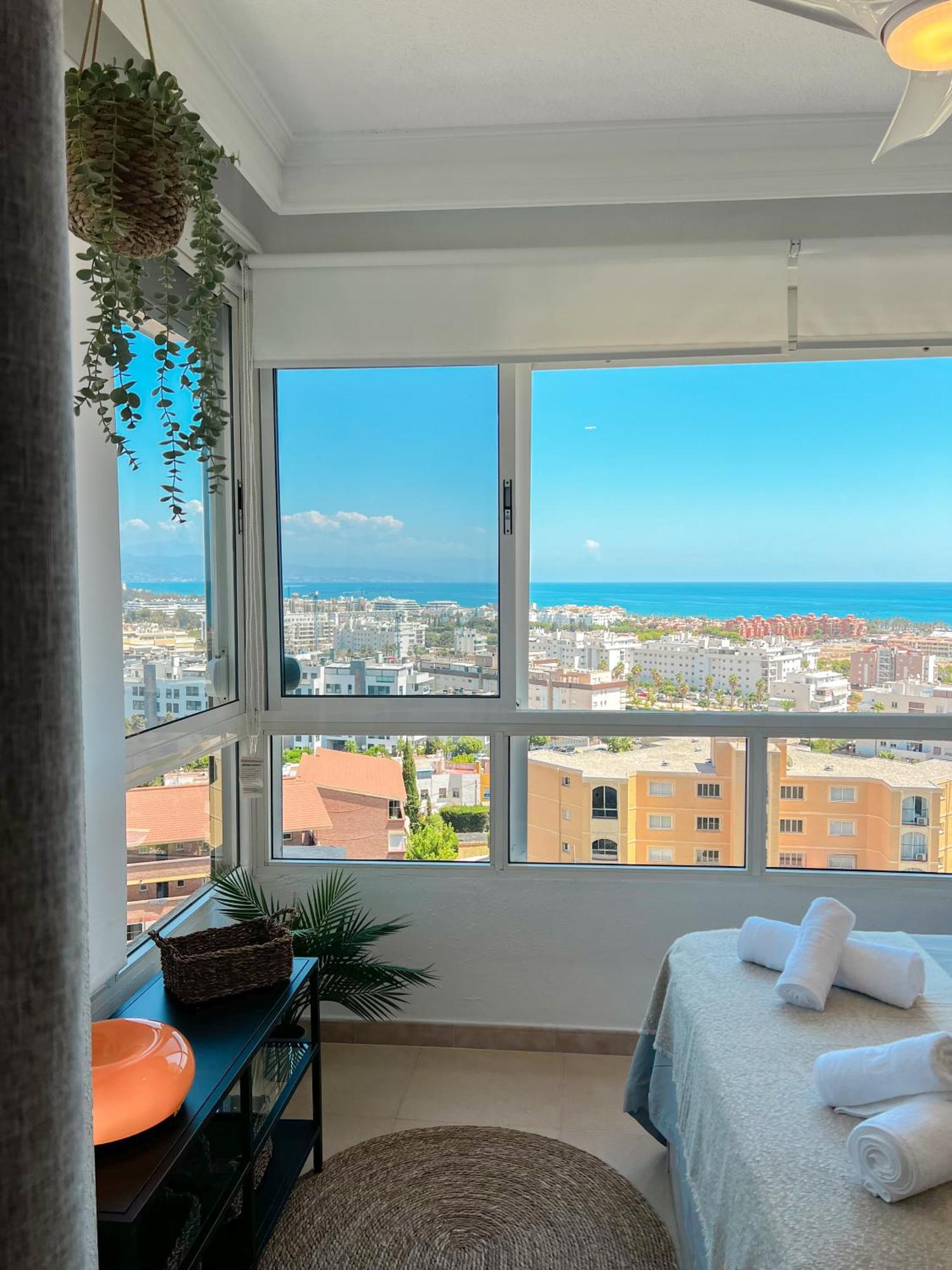 Cozy Flat With Sea Views La Torre Apartment Torremolinos Exterior photo