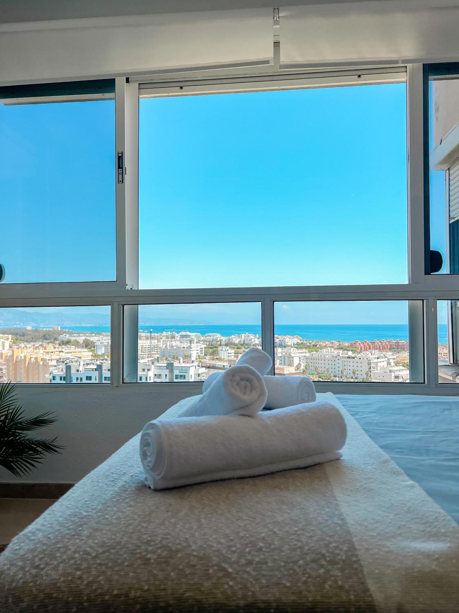 Cozy Flat With Sea Views La Torre Apartment Torremolinos Exterior photo